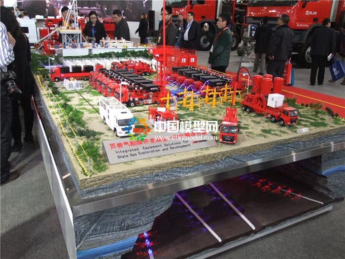 頁巖氣勘測(cè)開發(fā)裝備一體化沙盤模型