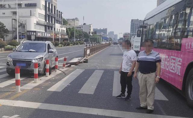 南京護(hù)欄網(wǎng)價格 南京護(hù)欄網(wǎng)價格