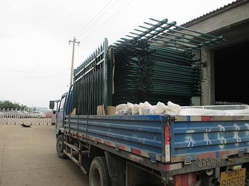 鋅鋼管南京護(hù)欄網(wǎng) 鋅鋼管南京護(hù)欄網(wǎng)