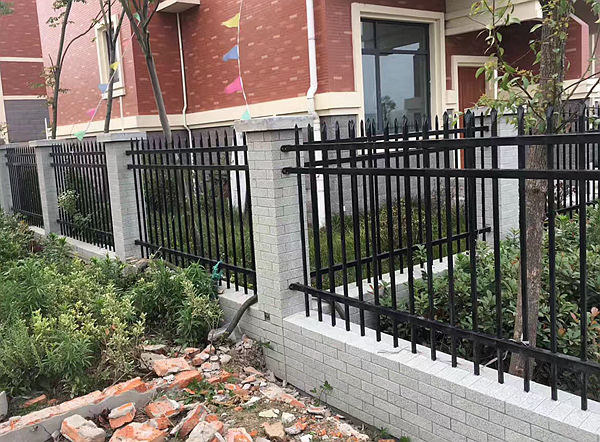 鋅鋼護(hù)欄 鋅鋼護(hù)欄